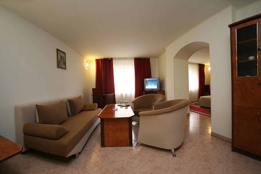 Euro Hotel Timisoara Exterior foto