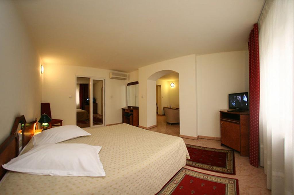 Euro Hotel Timisoara Exterior foto